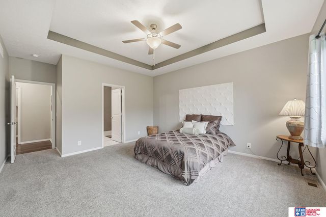 8920 Shadow Creek Lane, Lincoln, NE 68520