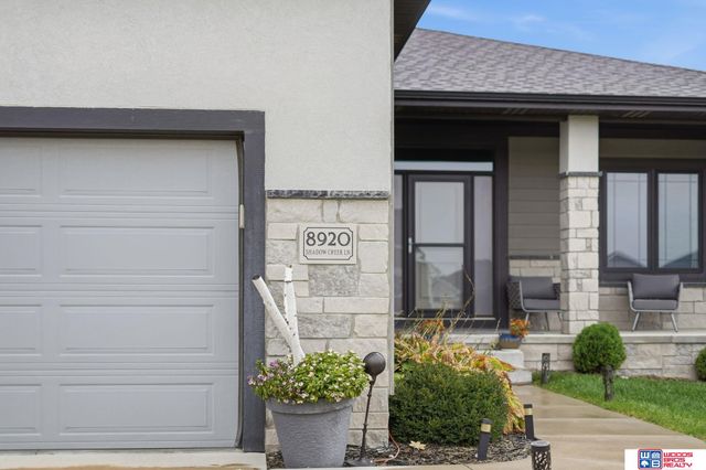 8920 Shadow Creek Lane, Lincoln, NE 68520