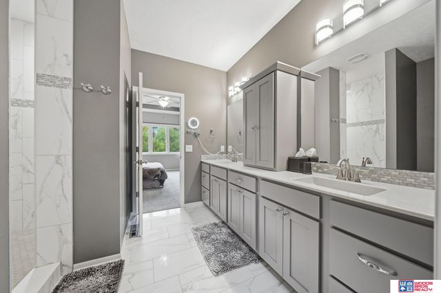 8920 Shadow Creek Lane, Lincoln, NE 68520