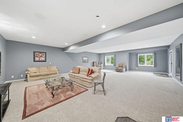 8920 Shadow Creek Lane, Lincoln, NE 68520