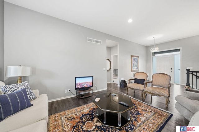 8920 Shadow Creek Lane, Lincoln, NE 68520