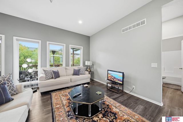 8920 Shadow Creek Lane, Lincoln, NE 68520