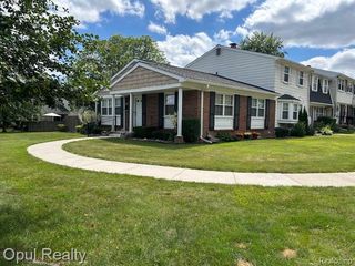 19663 Ironwood Court, Northville, MI 48167