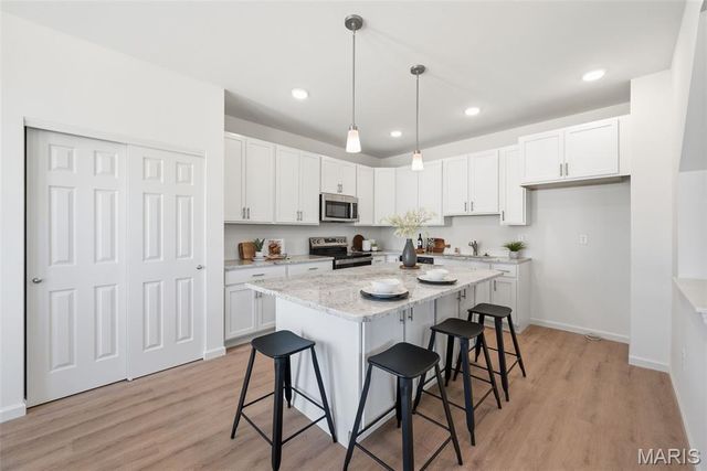 4200 Marais Temps Clair Drive, St Charles, MO 63301