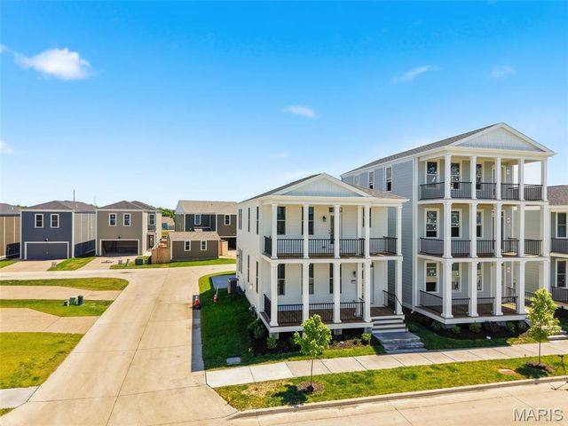 4200 Marais Temps Clair Drive, St Charles, MO 63301