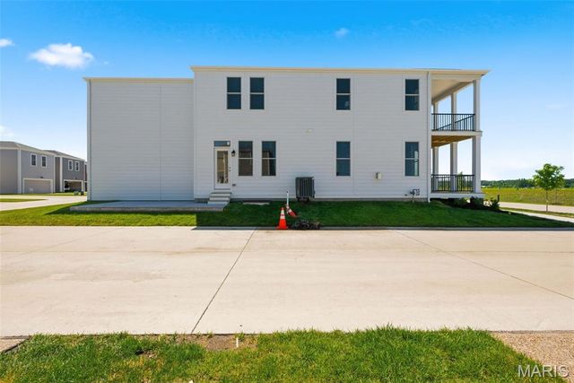 4200 Marais Temps Clair Drive, St Charles, MO 63301