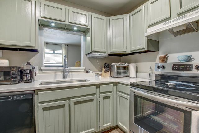 1624 Aquarena Springs DR B115, San Marcos, TX 78666