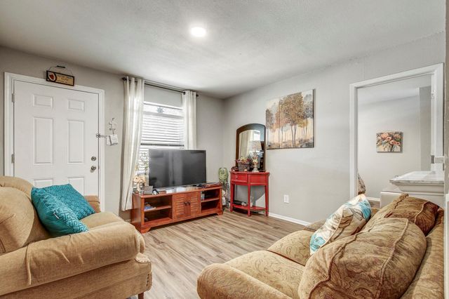1624 Aquarena Springs DR B115, San Marcos, TX 78666