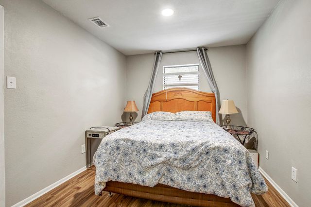 1624 Aquarena Springs DR B115, San Marcos, TX 78666