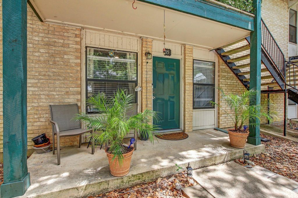 1624 Aquarena Springs DR B115, San Marcos, TX 78666