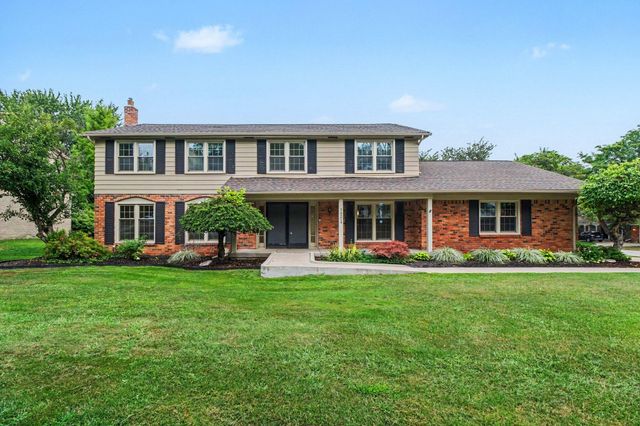 34214 Old Timber Road, Farmington, MI 48331