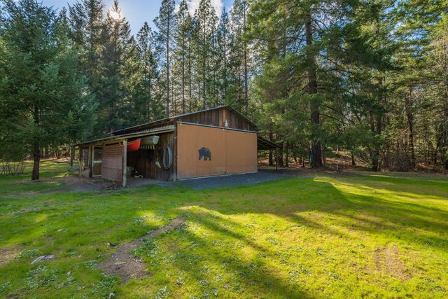 244 Riessen Road, Grants Pass, OR 97526