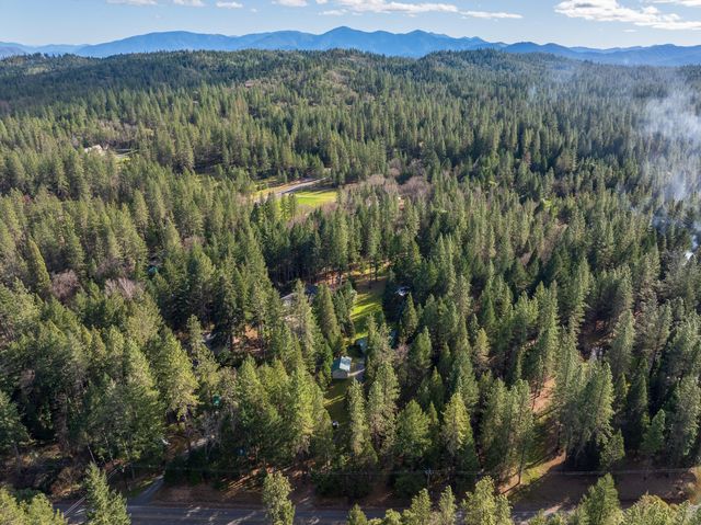 244 Riessen Road, Grants Pass, OR 97526