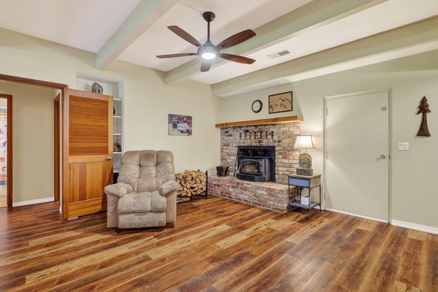 244 Riessen Road, Grants Pass, OR 97526