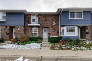 2748 Page Avenue, Ann Arbor, MI 48104