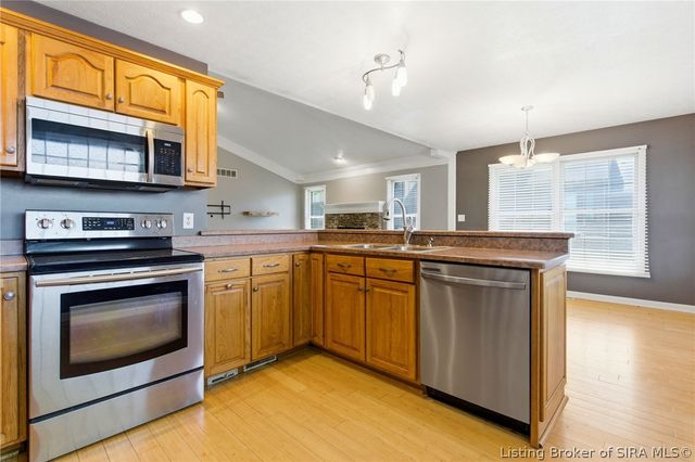 6510 Deerfield Drive, Charlestown, IN 47111