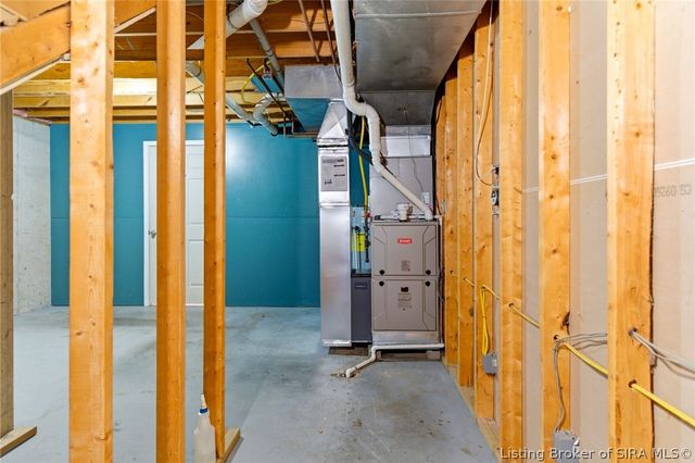 6510 Deerfield Drive, Charlestown, IN 47111