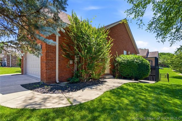6510 Deerfield Drive, Charlestown, IN 47111