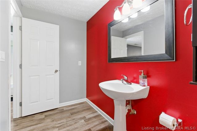 6510 Deerfield Drive, Charlestown, IN 47111