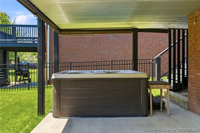 6510 Deerfield Drive, Charlestown, IN 47111