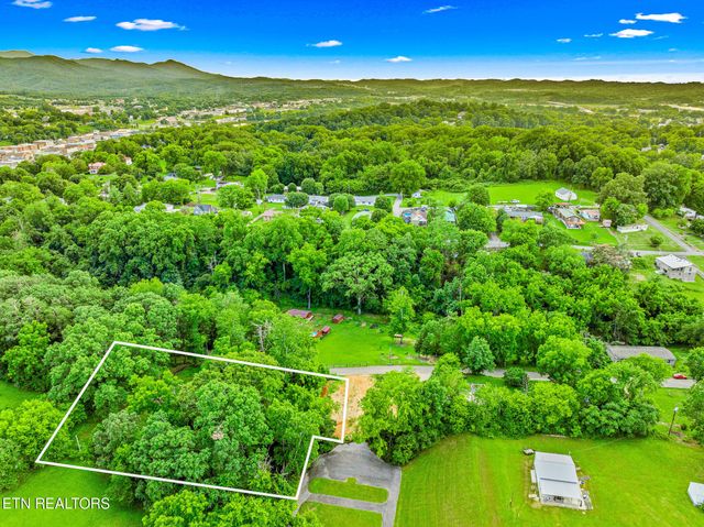 278 Harvest St, Newport, TN 37821