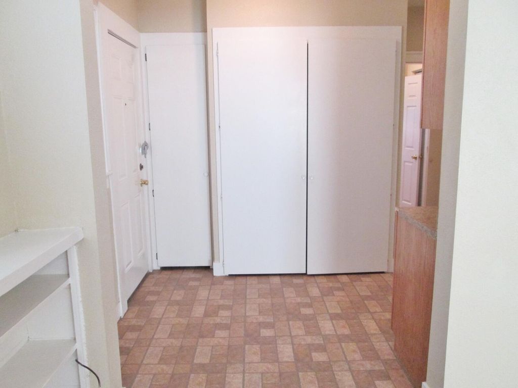 Image 12 of property listing at 122 N Washington Street, San Angelo, TX 76901
