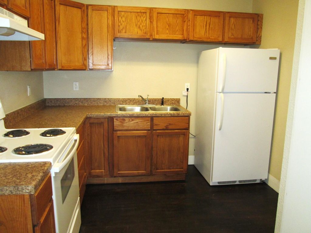 Image 5 of property listing at 122 N Washington Street, San Angelo, TX 76901