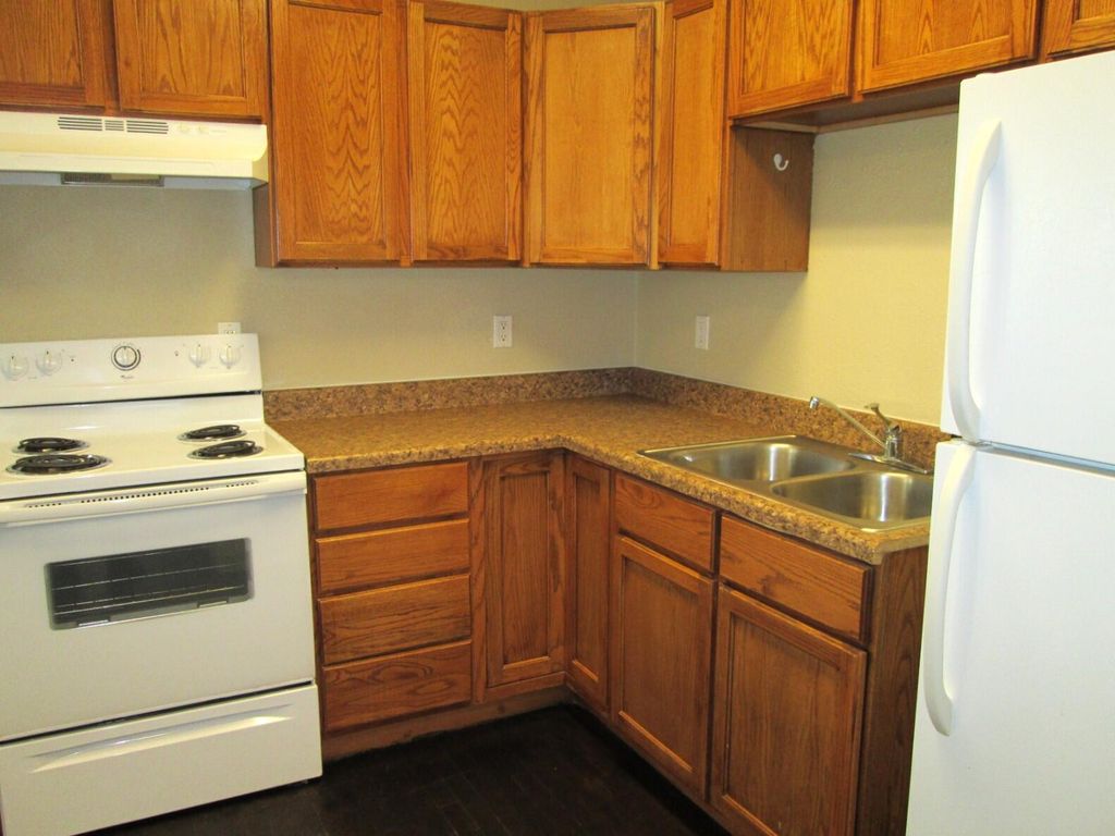 Image 6 of property listing at 122 N Washington Street, San Angelo, TX 76901