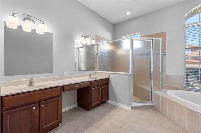 4820 PORTMARNOCK WAY, Wesley Chapel, FL 33543