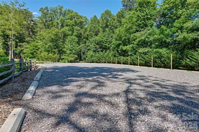 4017 Canada Road, Tuckasegee, NC 28783