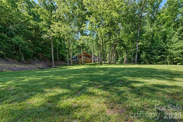 4017 Canada Road, Tuckasegee, NC 28783