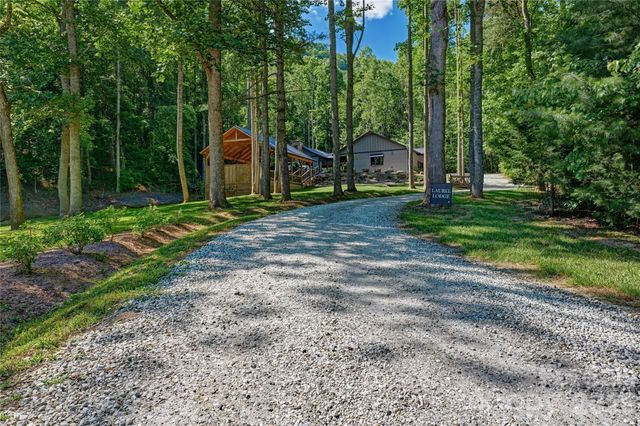 4017 Canada Road, Tuckasegee, NC 28783