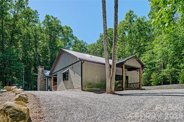 4017 Canada Road, Tuckasegee, NC 28783