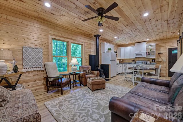 4017 Canada Road, Tuckasegee, NC 28783