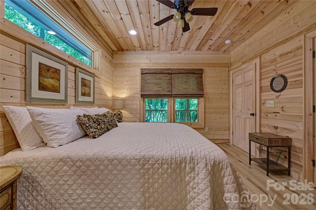 4017 Canada Road, Tuckasegee, NC 28783
