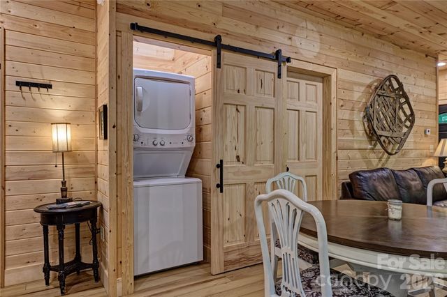 4017 Canada Road, Tuckasegee, NC 28783