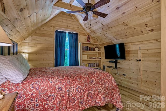 4017 Canada Road, Tuckasegee, NC 28783