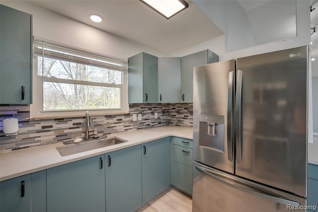 4277 Tux Lane, Milford, MI 48380