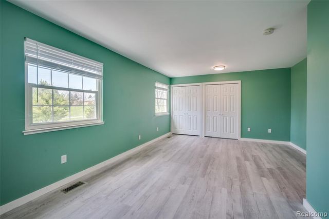 4277 Tux Lane, Milford, MI 48380