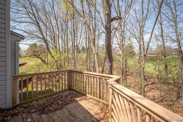 4277 Tux Lane, Milford, MI 48380