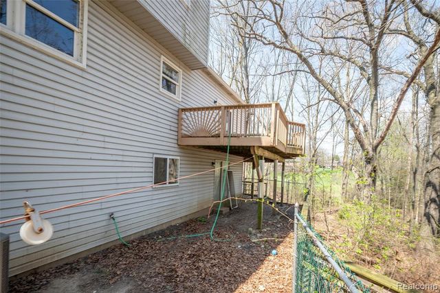 4277 Tux Lane, Milford, MI 48380