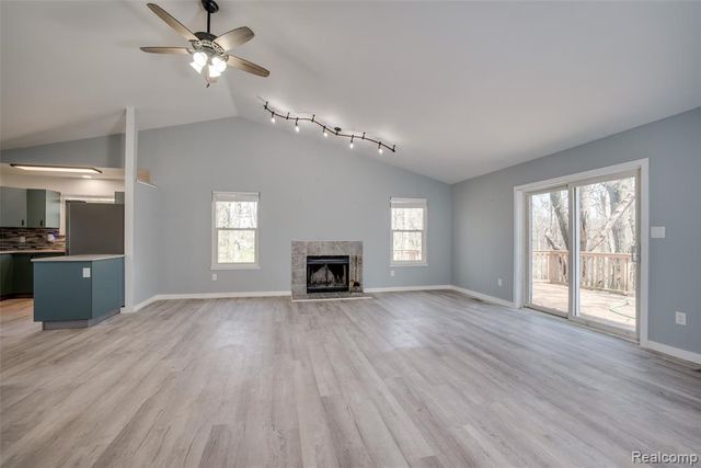 4277 Tux Lane, Milford, MI 48380