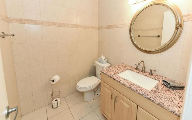 1382 High Point Way, Delray Beach, FL 33445