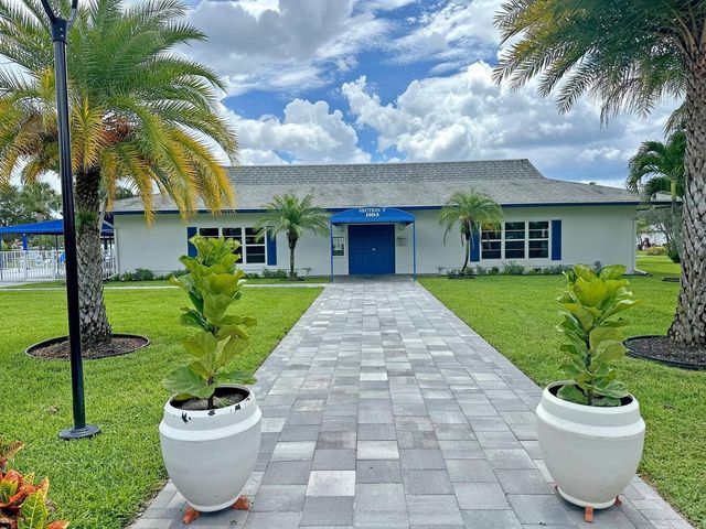 1382 High Point Way, Delray Beach, FL 33445