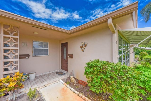 1382 High Point Way, Delray Beach, FL 33445