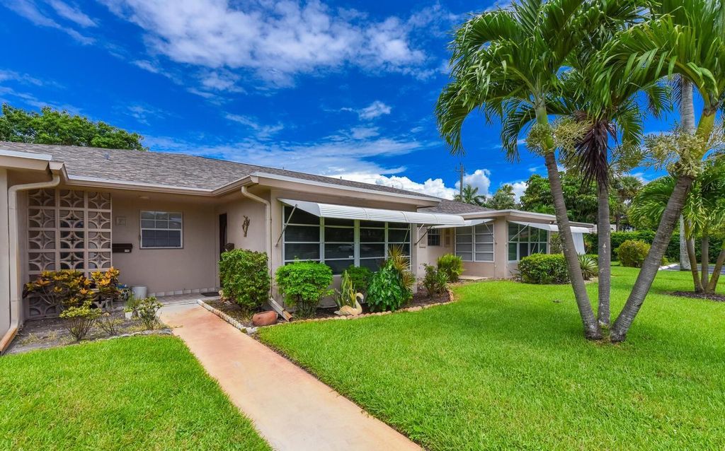 1382 High Point Way, Delray Beach, FL 33445