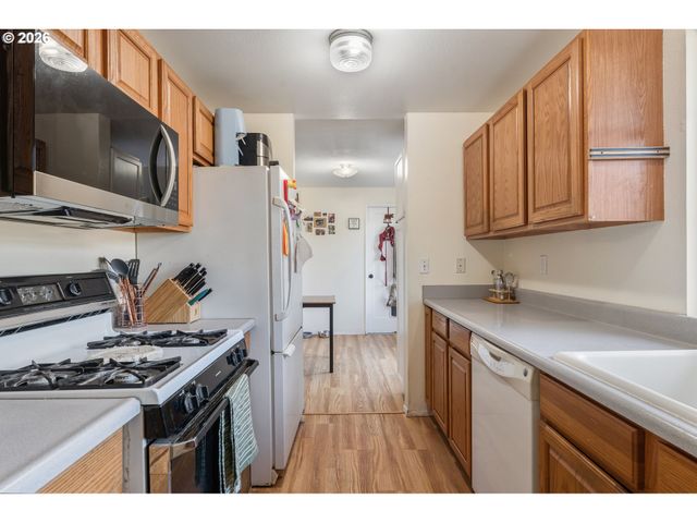 19663 Sw WRIGHT St, Beaverton, OR 97078