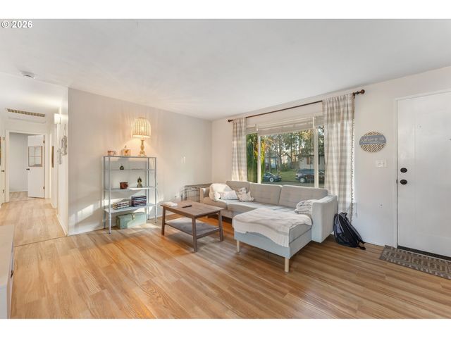 19663 Sw WRIGHT St, Beaverton, OR 97078