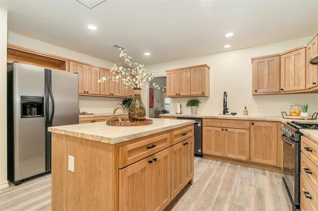 6212 Westover Drive, Granbury, TX 76049