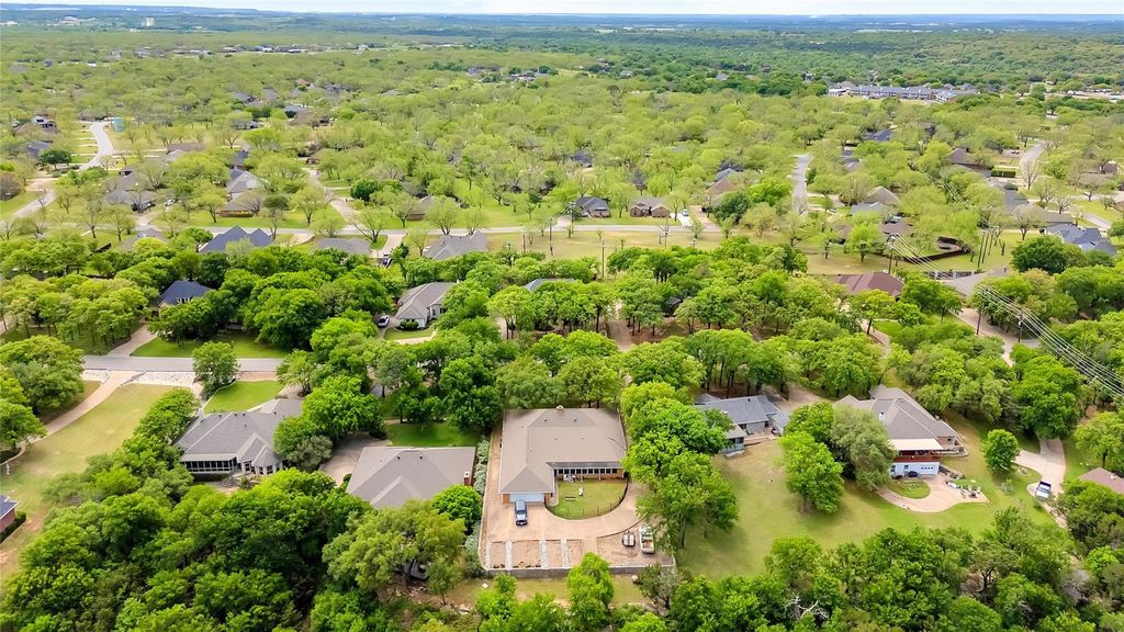 6212 Westover Drive, Granbury, TX 76049 — photo 4